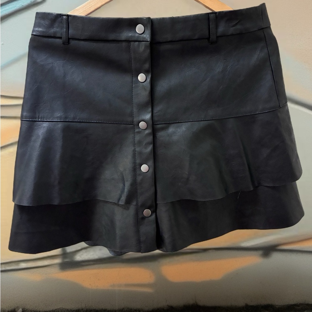 Haute Monde Black Faux Leather Tiered Snap -Front Mini Skirt